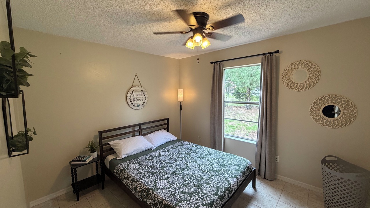Photo of Bedroom in Glenwood