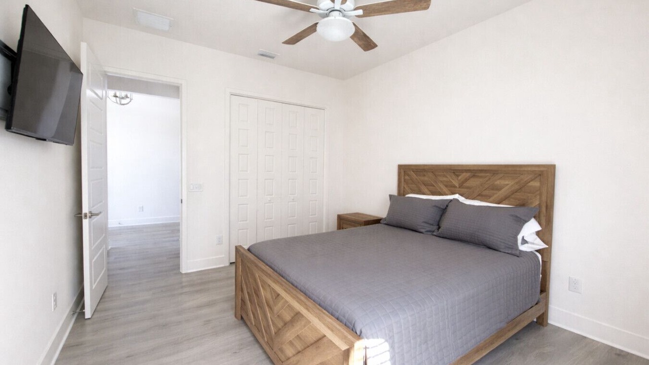 Photo of Bedroom in Candler