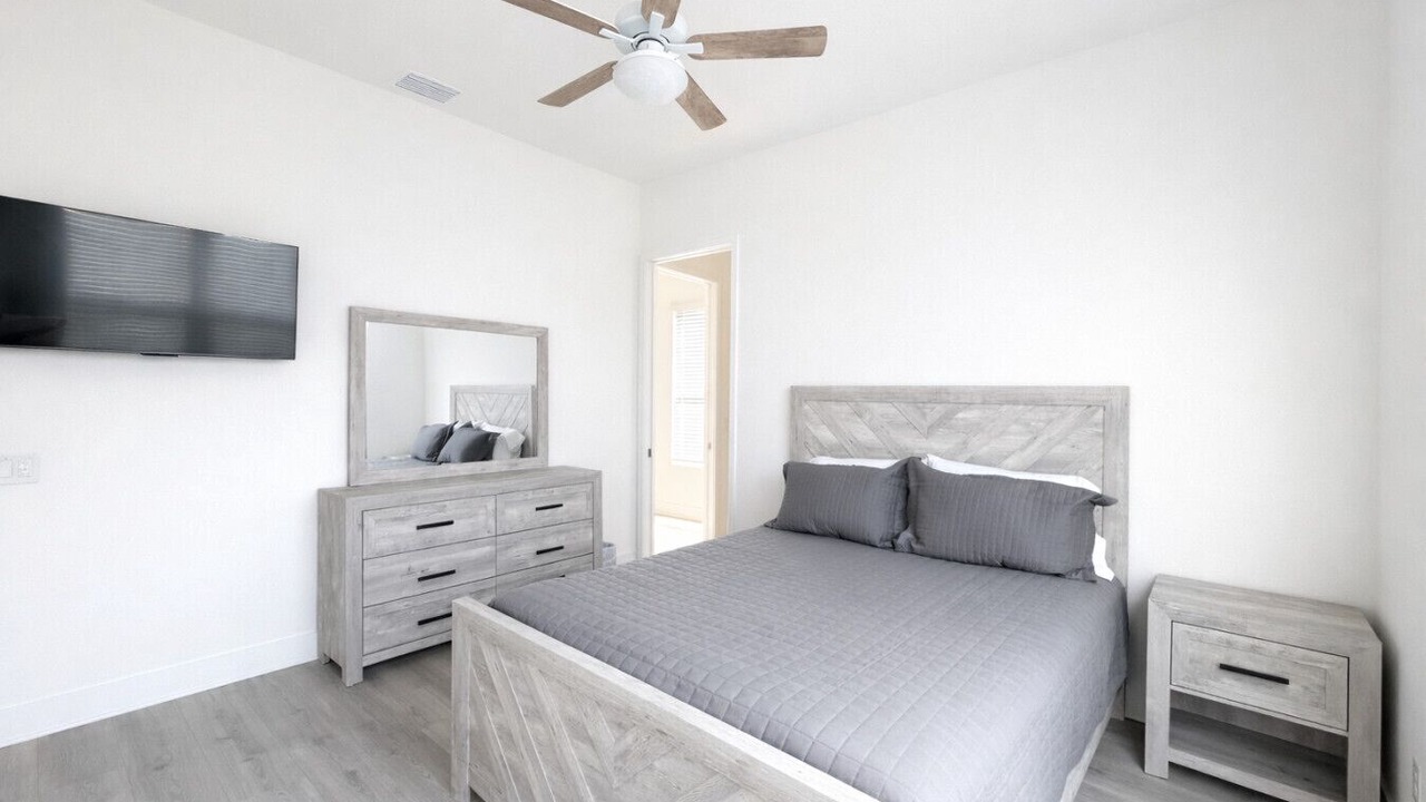Photo of Bedroom in Candler