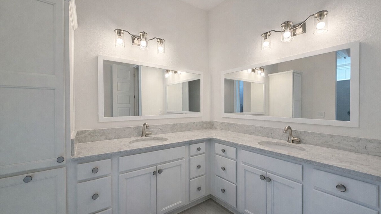 Photo of Bathroom in Candler