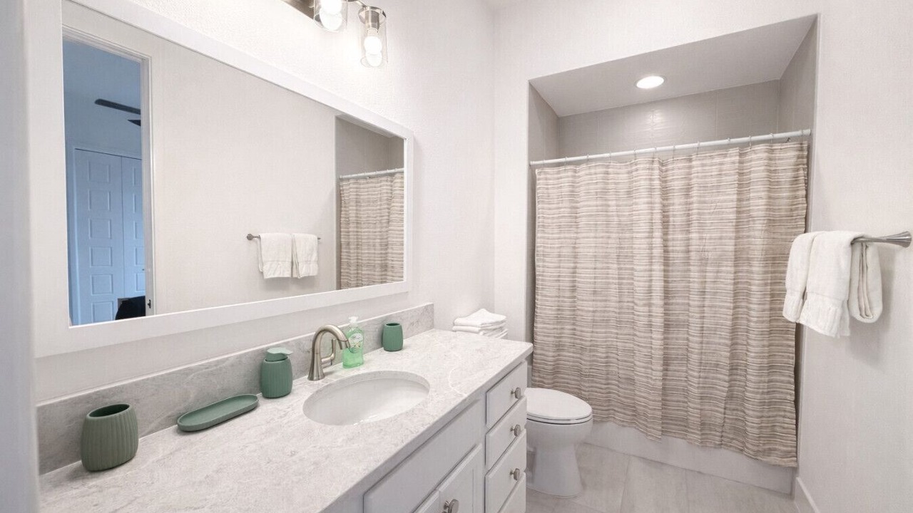 Photo of Bathroom in Candler