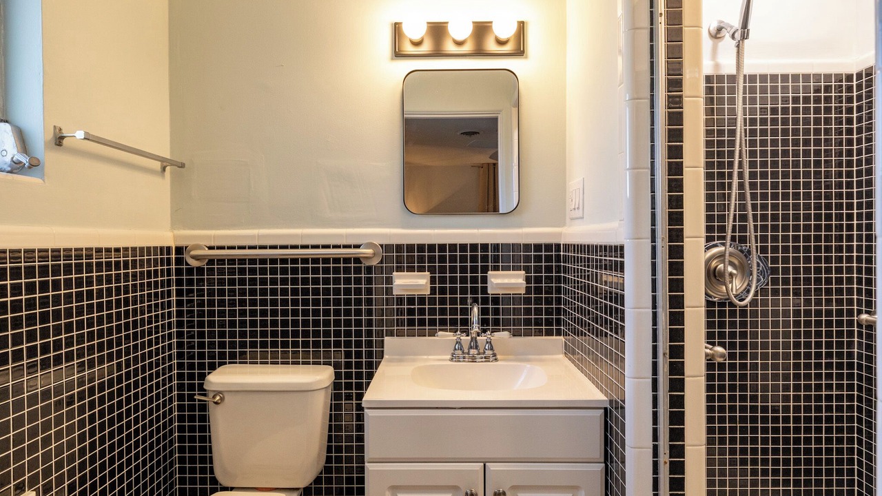 Photo of Bathroom in Lakeland