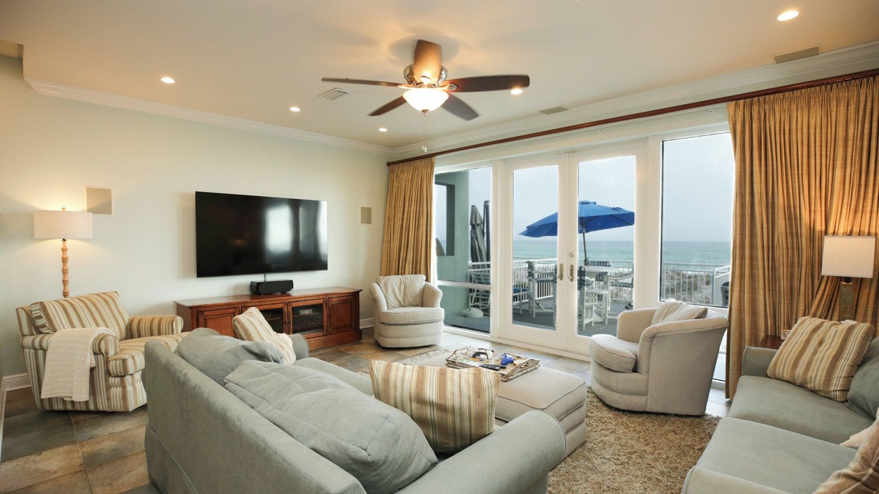 Photo of Livingroom in White Sands