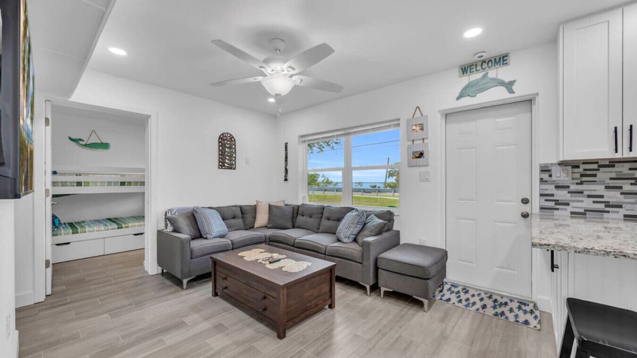 Photo of Livingroom in Varnum Park