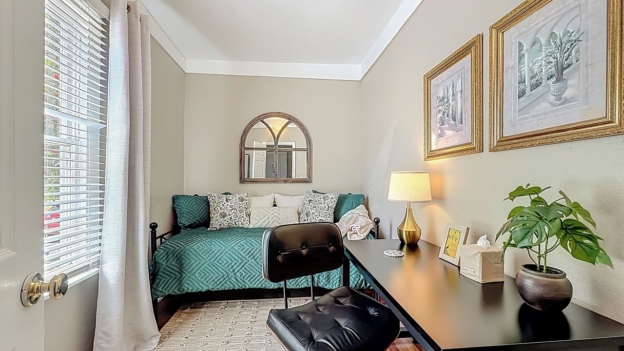 Photo of Bedroom in Historic Downtown