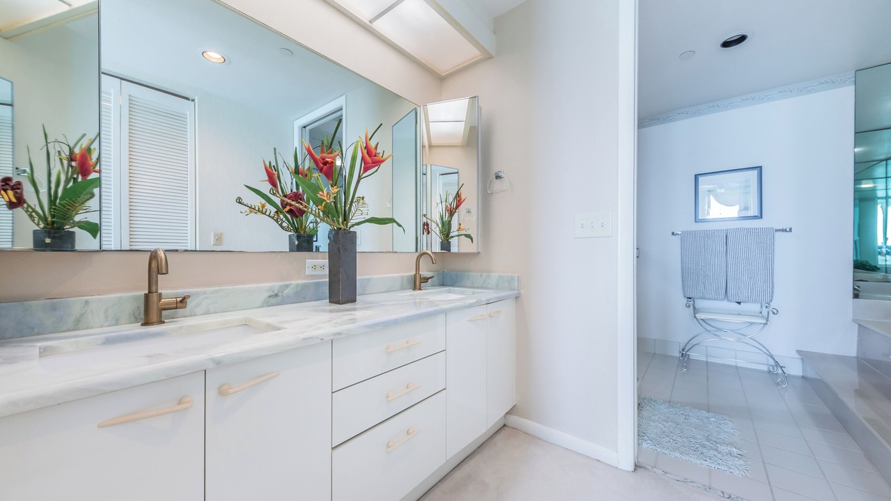 Photo of Bathroom in Sand Key