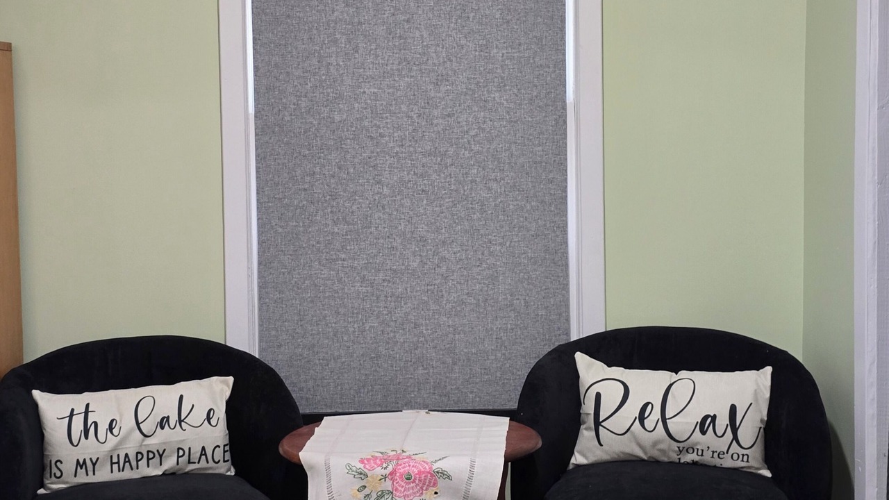 Photo of Bedroom in Putnam Hall