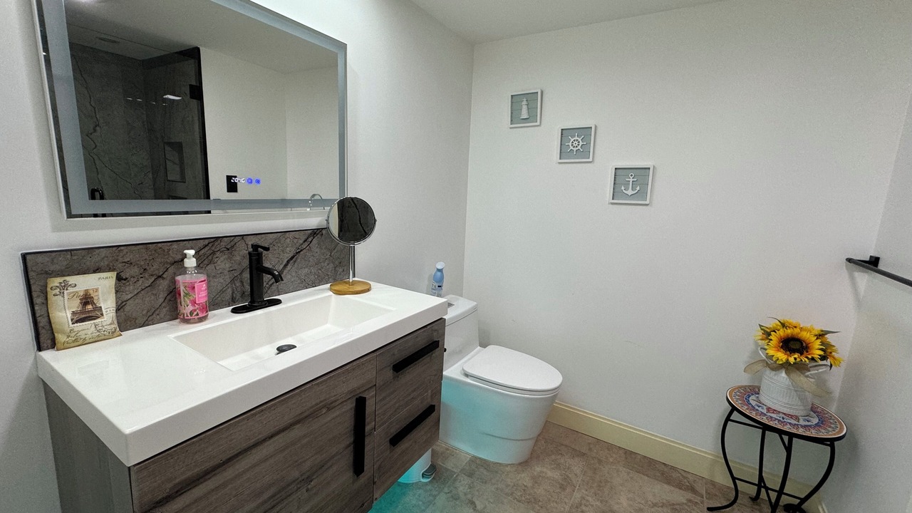 Photo of Bathroom in Lake Magdalene
