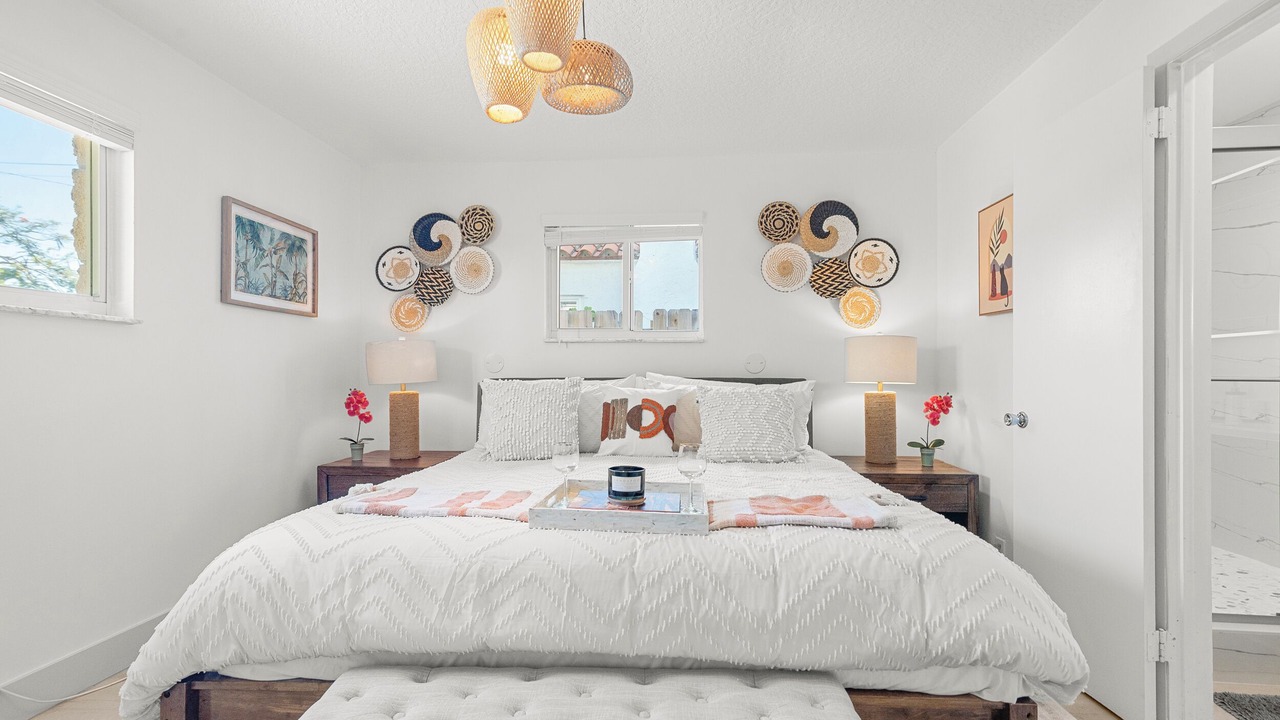 Photo of Bedroom in Old Northwood Historic District