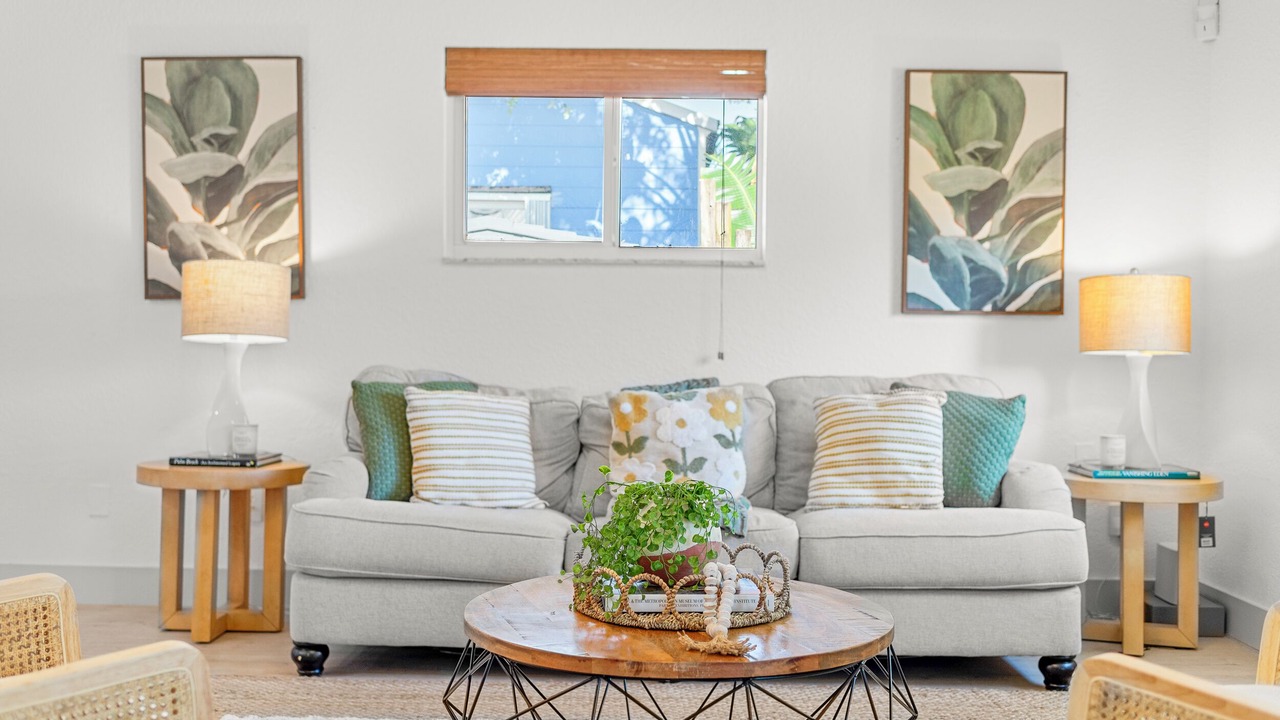 Photo of Livingroom in Old Northwood Historic District