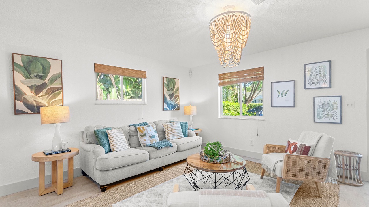Photo of Livingroom in Old Northwood Historic District