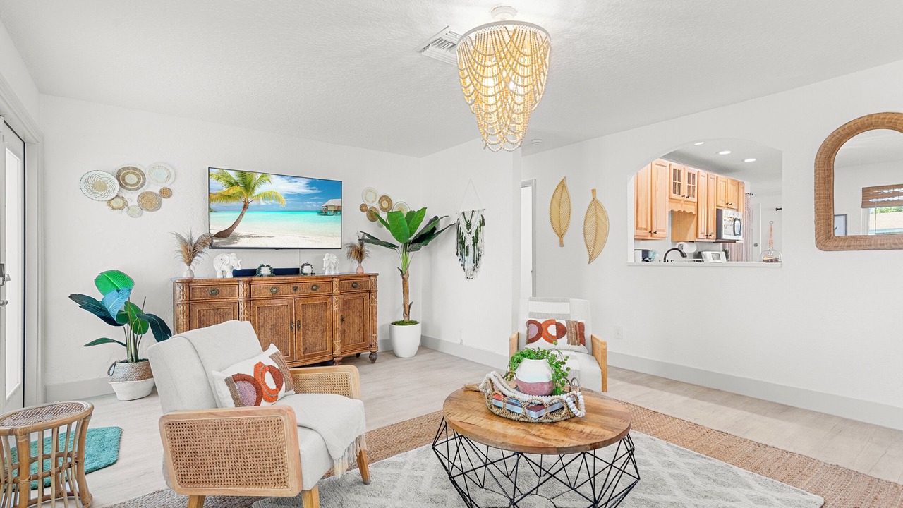 Photo of Livingroom in Old Northwood Historic District