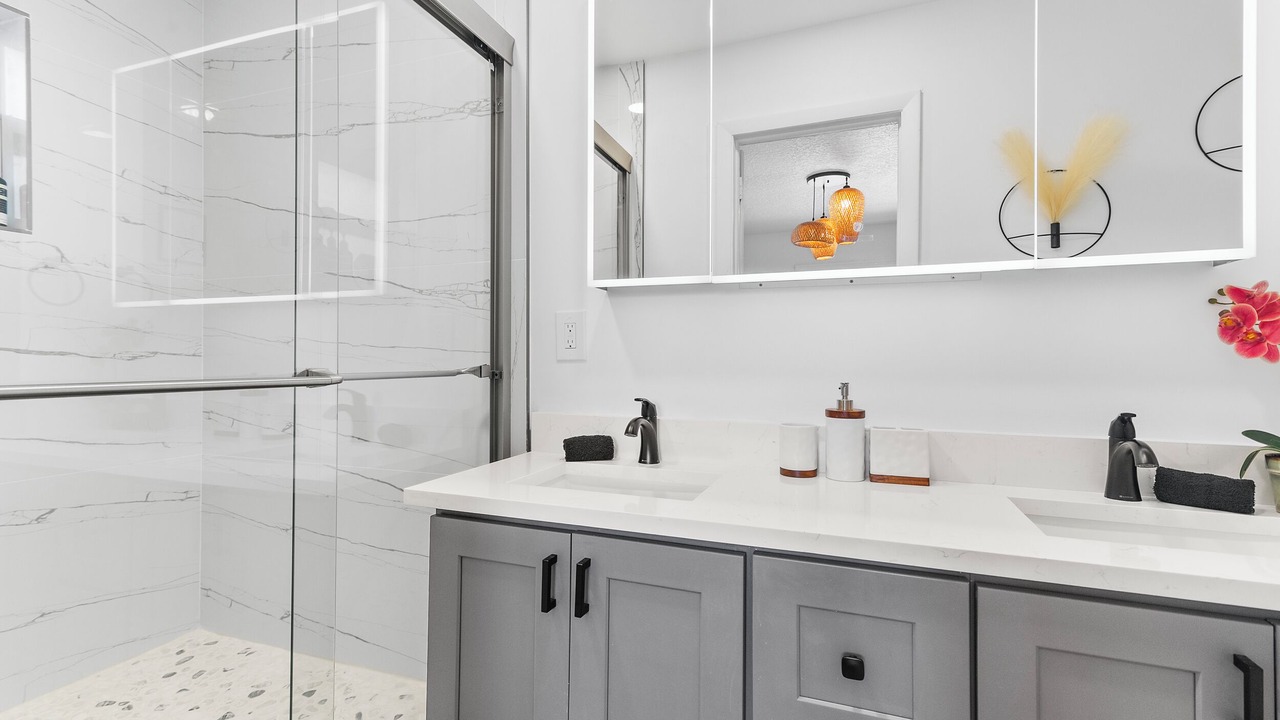 Photo of Bathroom in Old Northwood Historic District