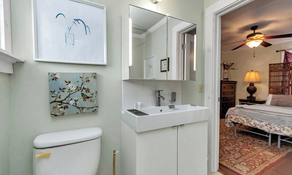 Photo of Bathroom in Candler