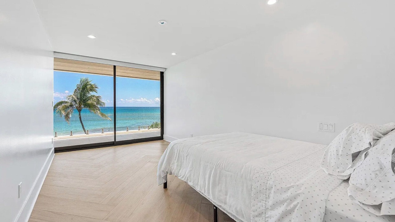 Photo of Bedroom in Ocean Ridge
