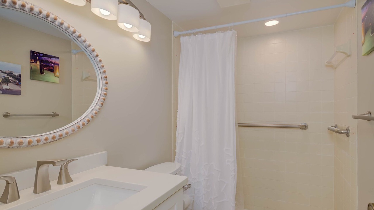 Photo of Bathroom in Cypress Lake