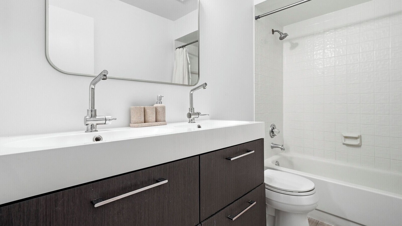 Photo of Bathroom in Hunt Club