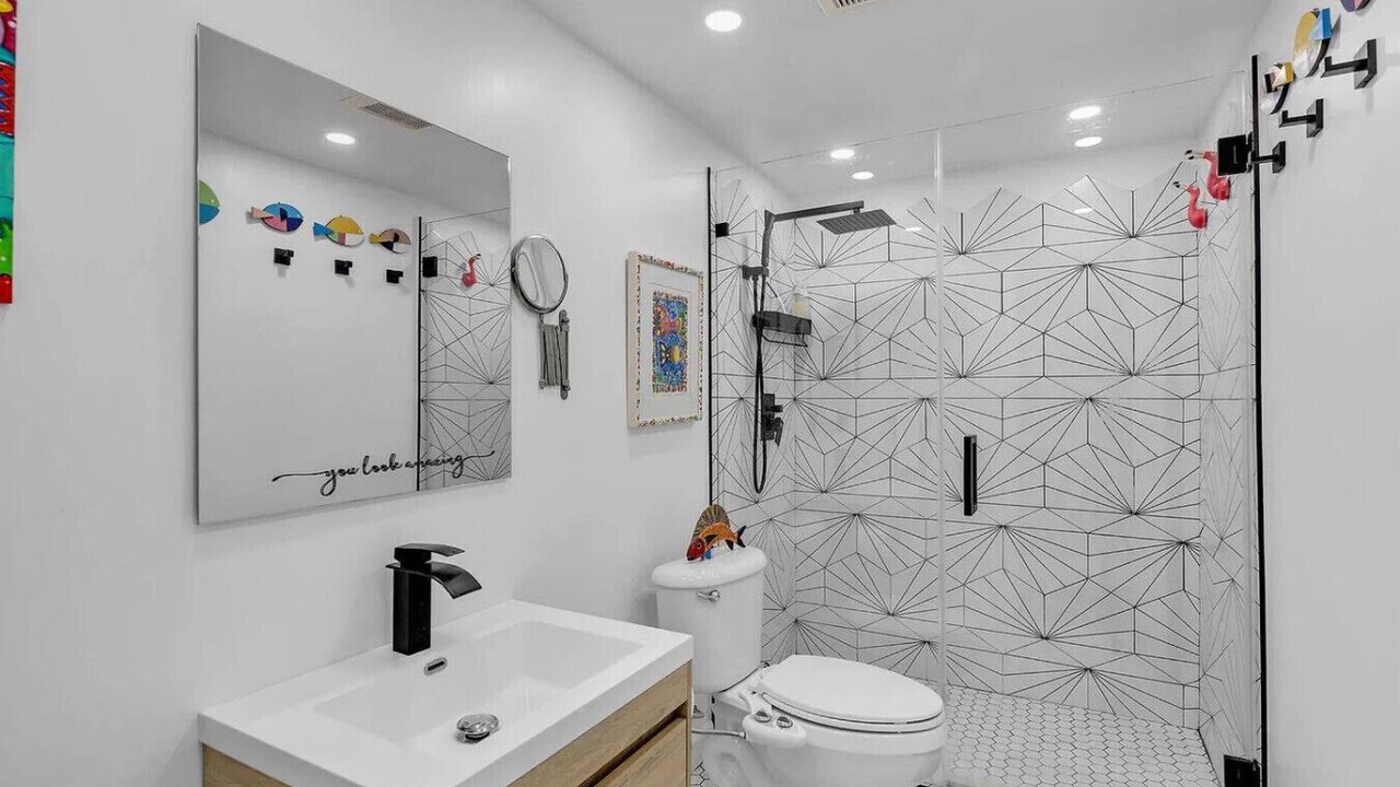 Photo of Bathroom in Marathon