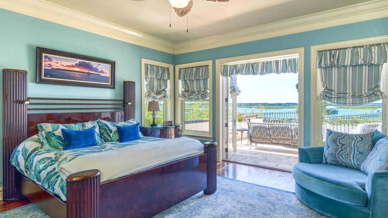 Photo of Bedroom in Crescent Beach