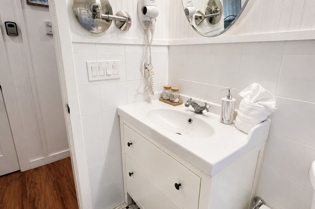 Photo of Bathroom in Truckland