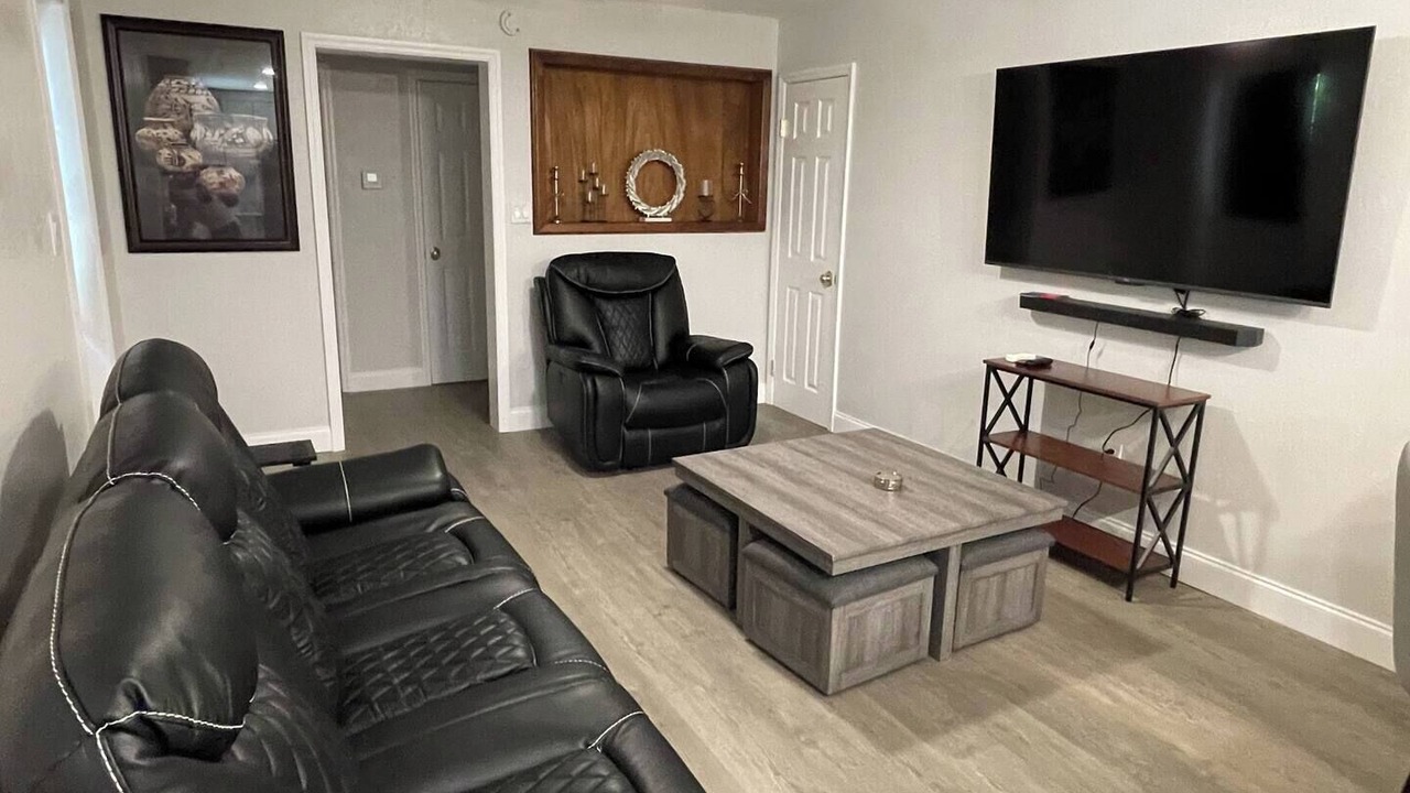 Photo of Livingroom in Fellowship