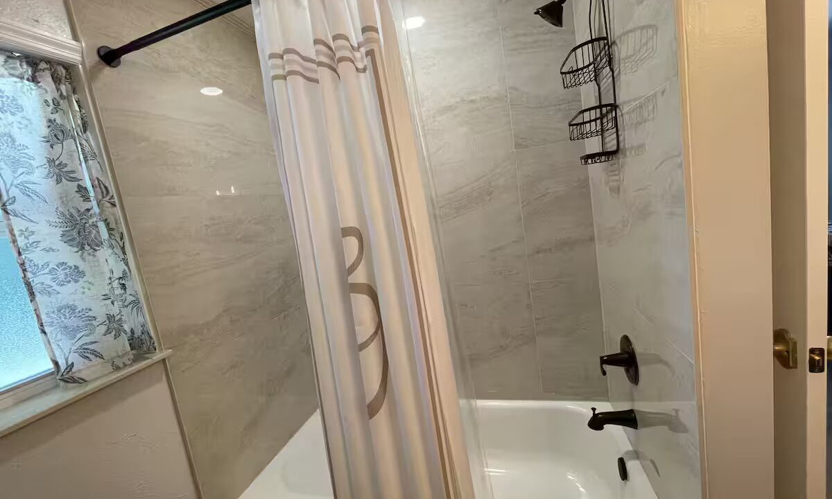 Photo of Bathroom in Fellowship
