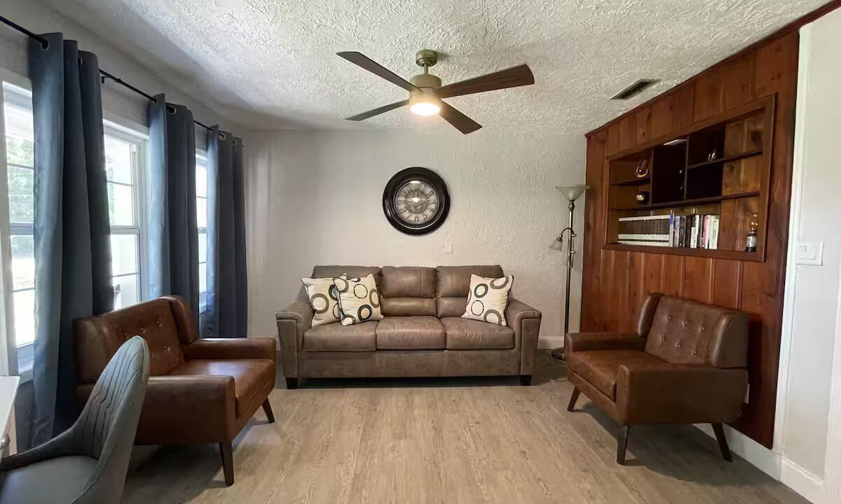 Photo of Livingroom in Fellowship