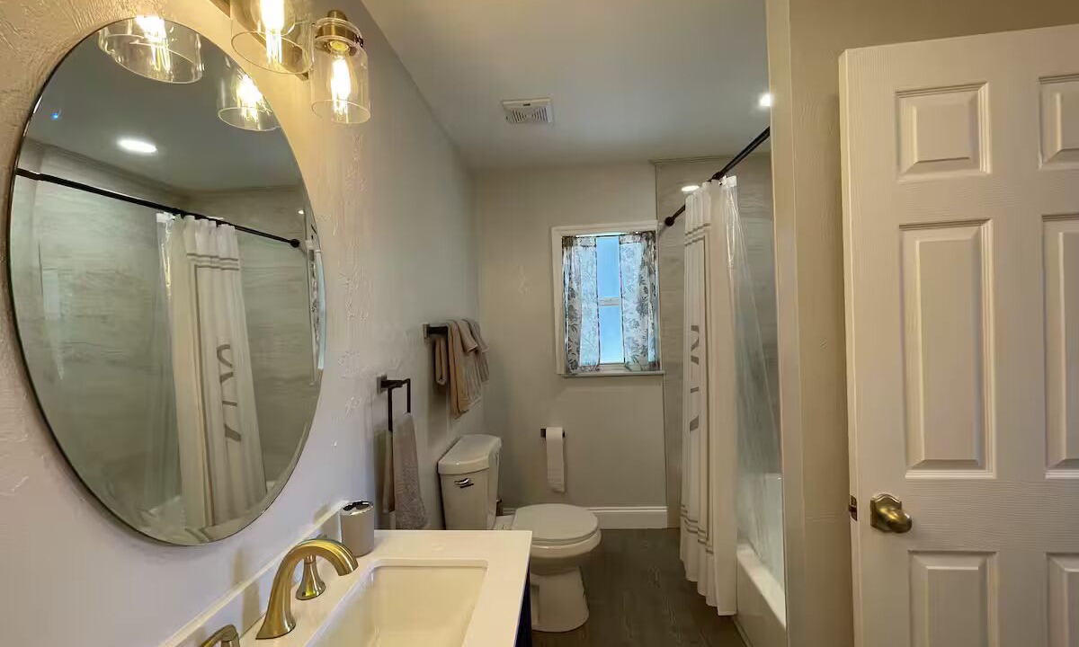 Photo of Bathroom in Fellowship