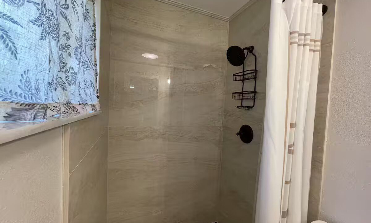 Photo of Bathroom in Fellowship
