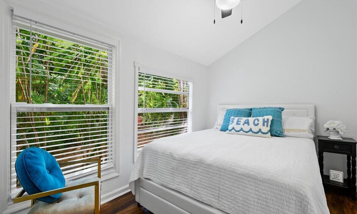 Photo of Bedroom in Northwood Shores