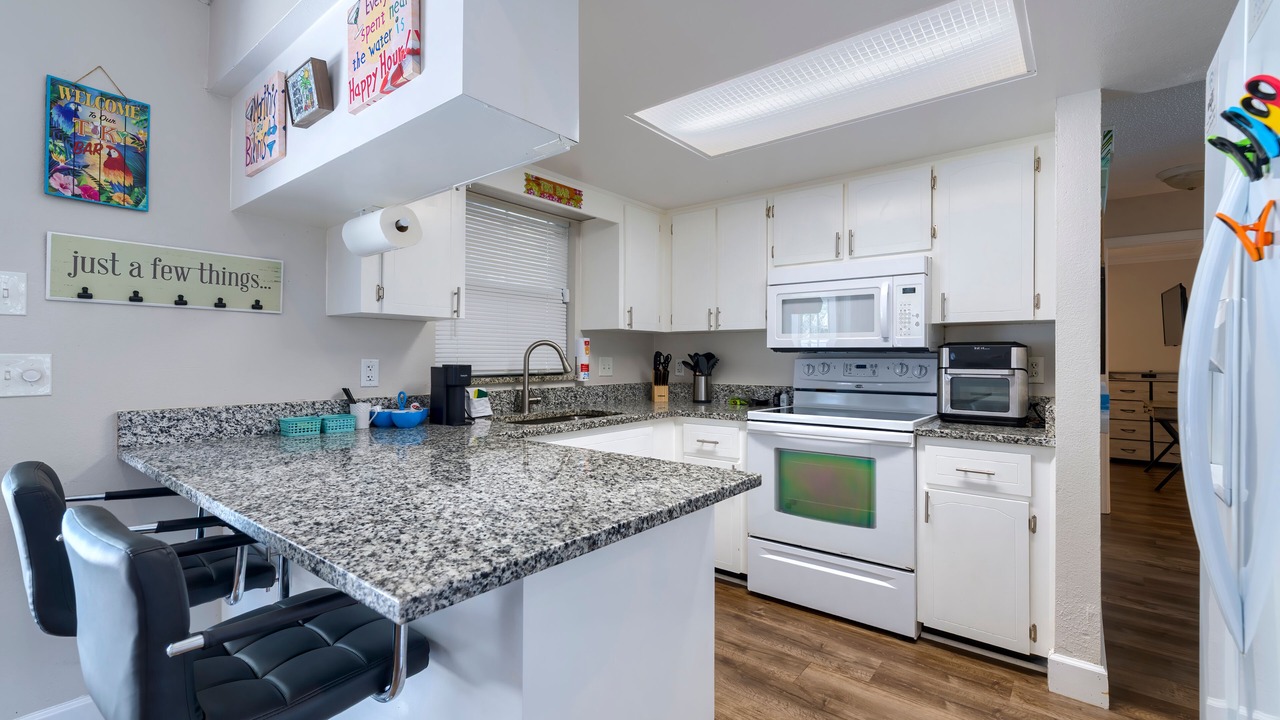 Photo of Kitchen in Berkeley Manor
