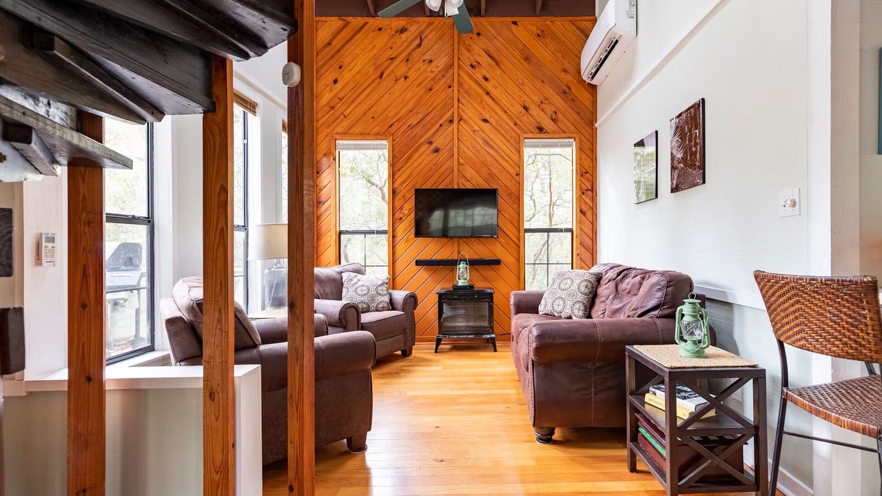 Photo of Livingroom in Sopchoppy