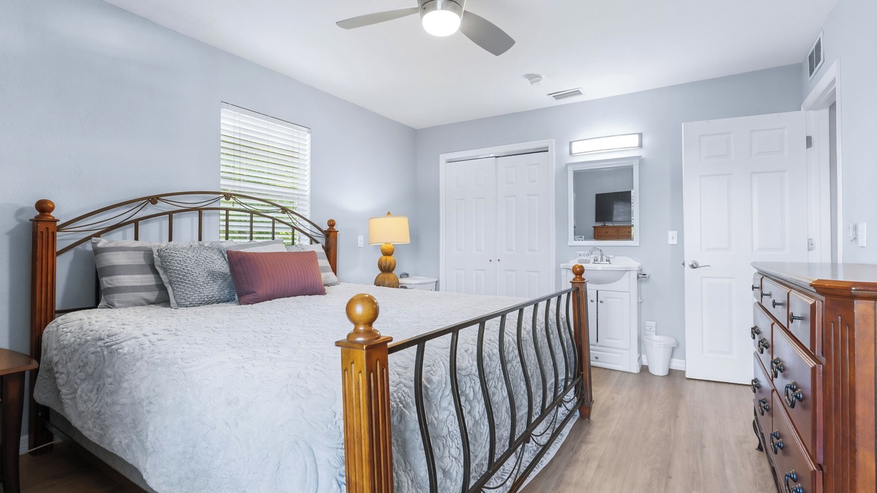 Photo of Bedroom in Pineland