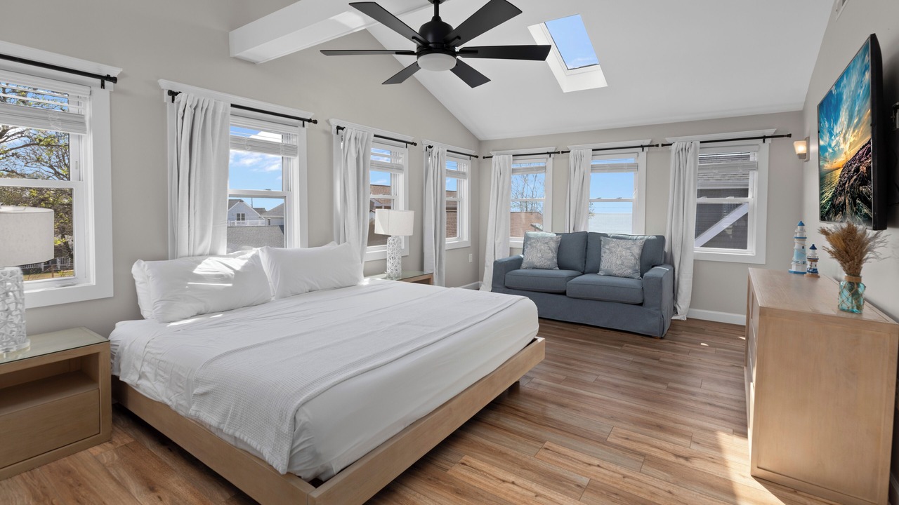 Photo of Bedroom in Town Bank