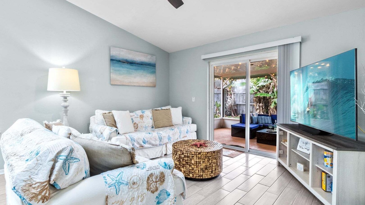 Photo of Bedroom in Indialantic