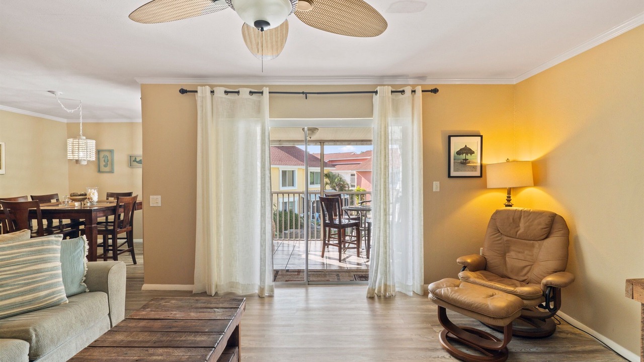 Photo of Livingroom in Bayview