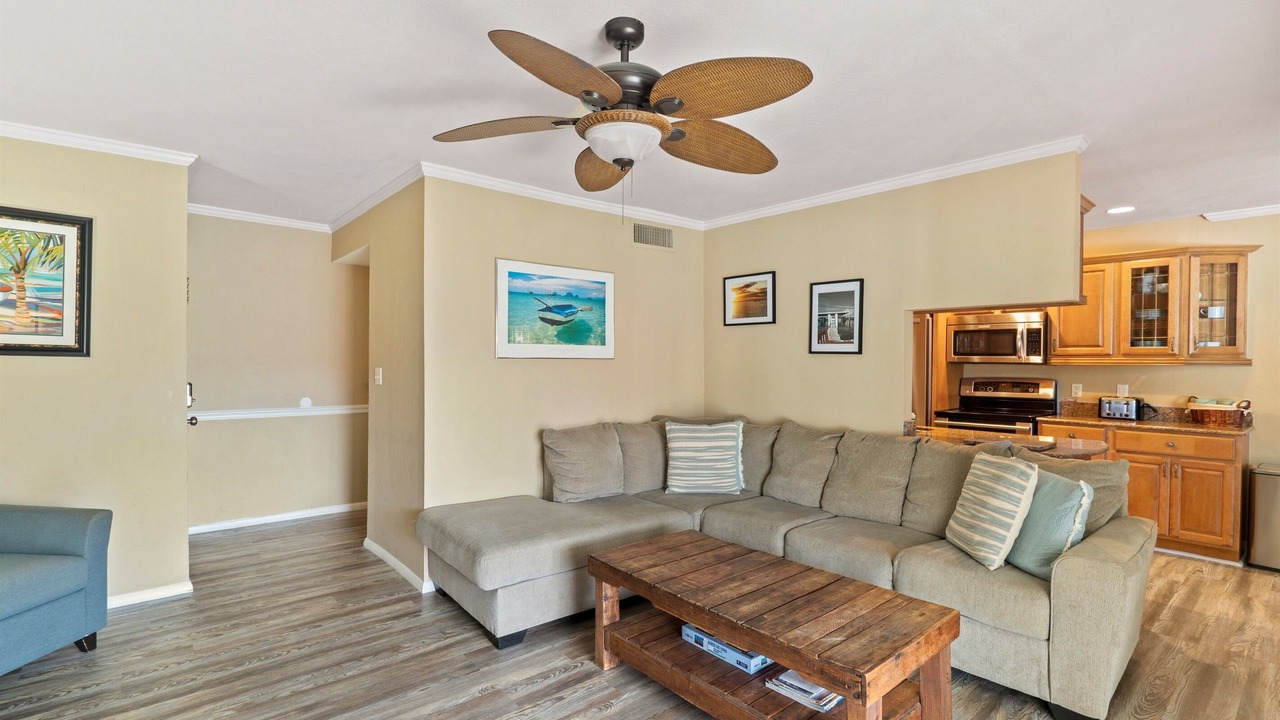 Photo of Livingroom in Bayview