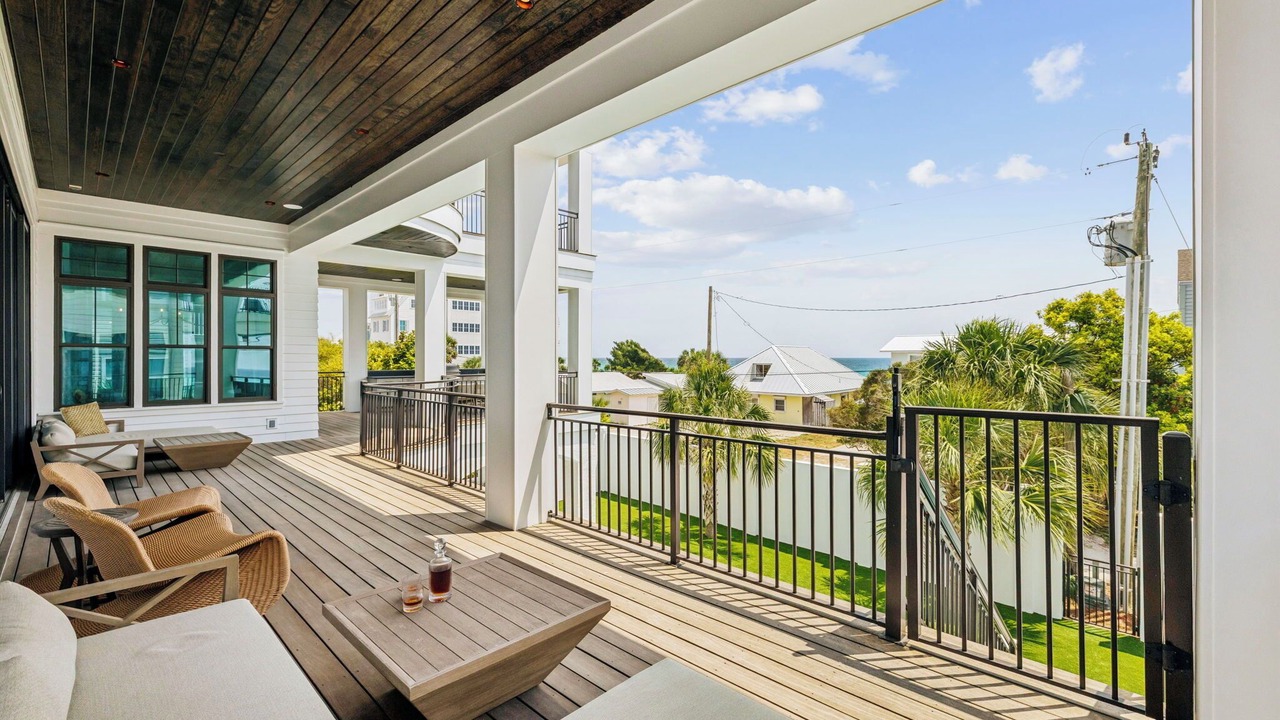 Photo of Patio Balcony in Seagrove Beach