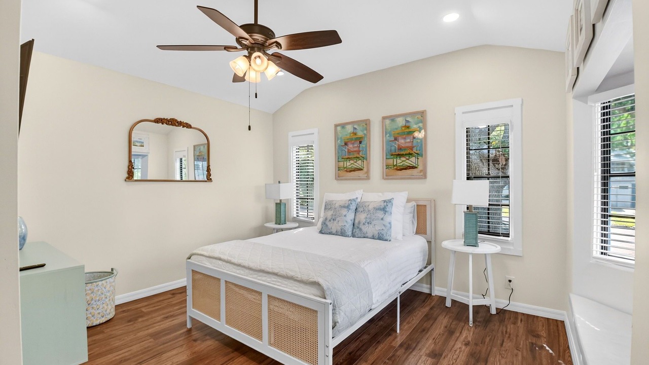 Photo of Bedroom in Parrot Cove