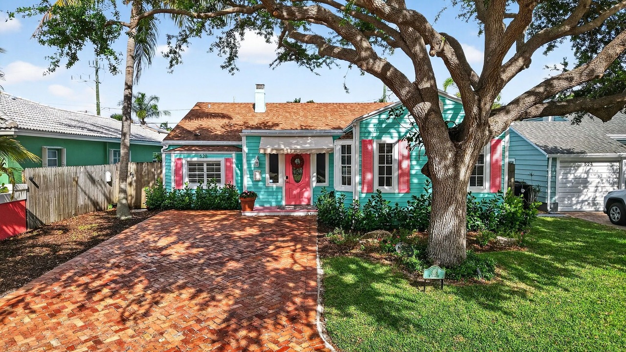 Photo of Outdoor in Parrot Cove