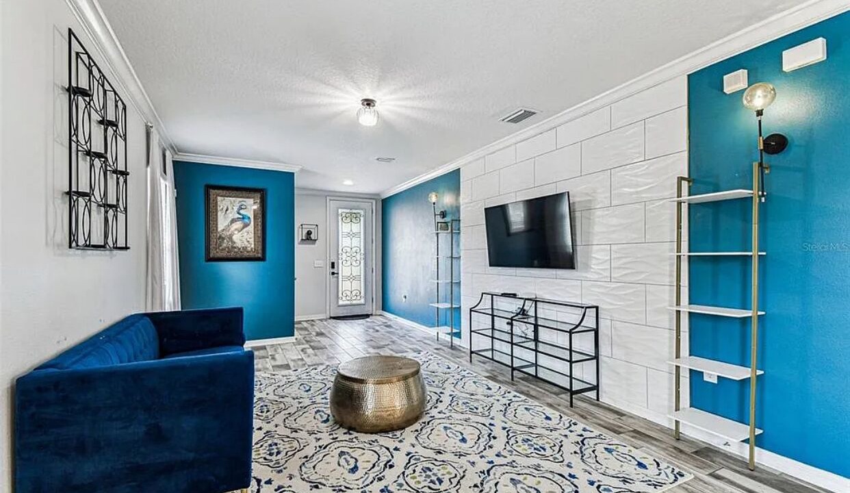 Photo of Livingroom in East Tampa