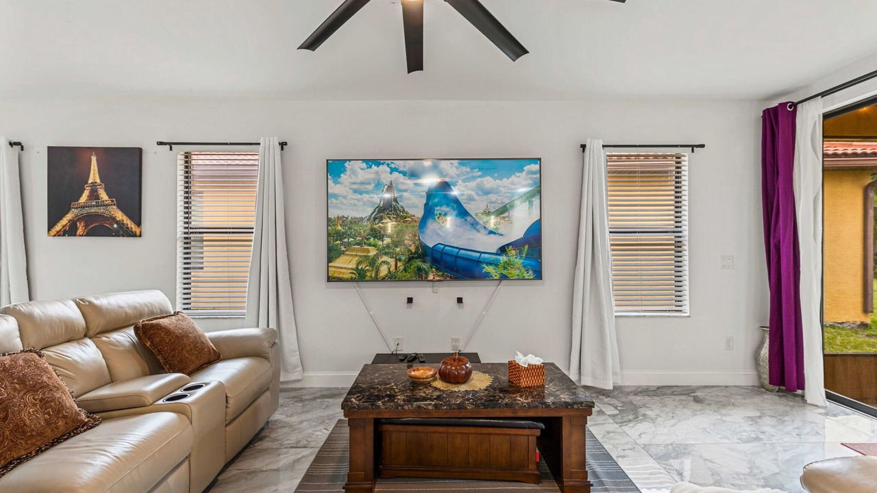 Photo of Livingroom in Buena Ventura Lakes