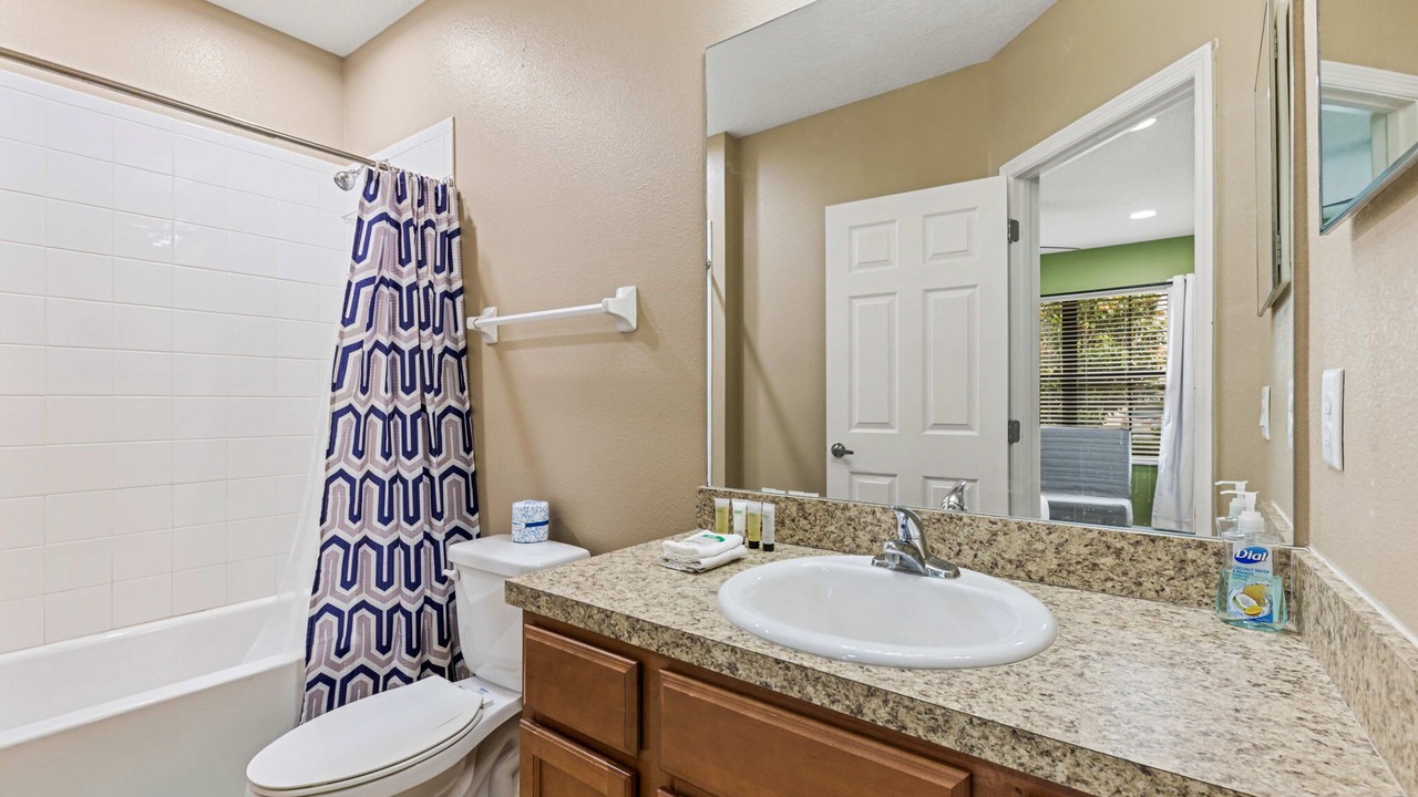 Photo of Bathroom in Buena Ventura Lakes