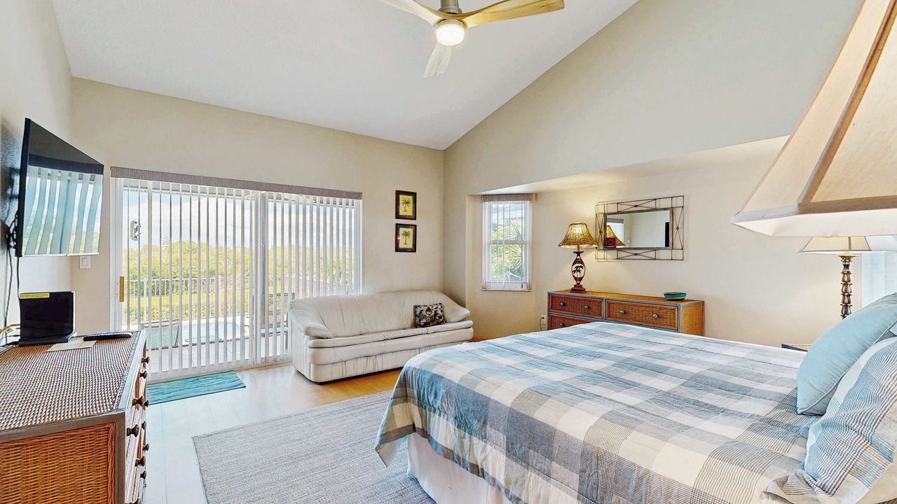 Photo of Bedroom in Bay Harbor Estates