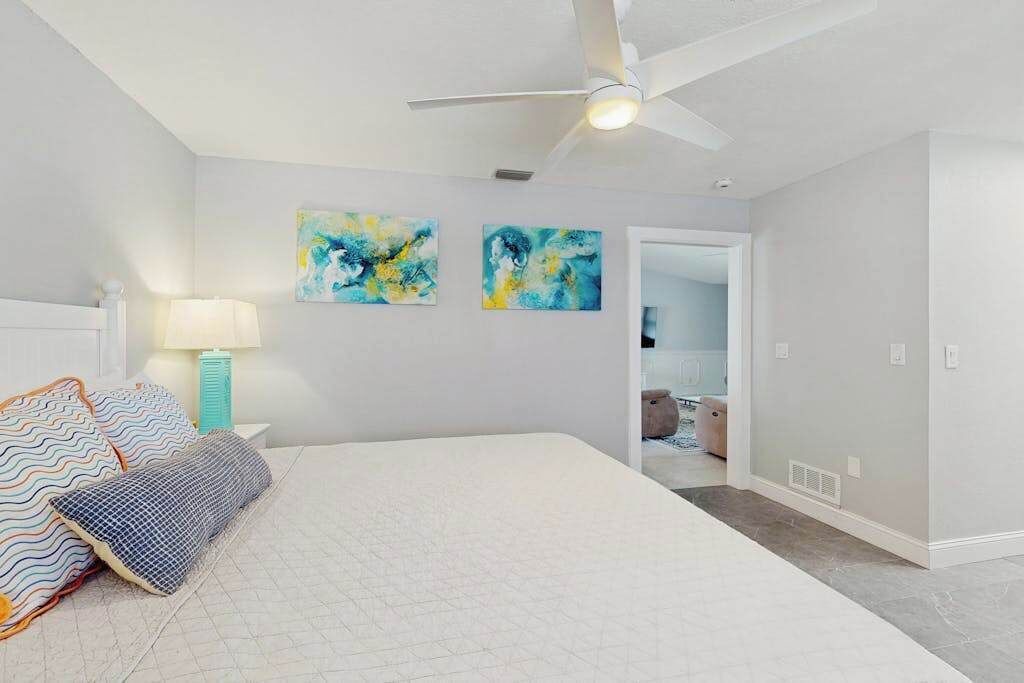 Photo of Bedroom in Englewood East