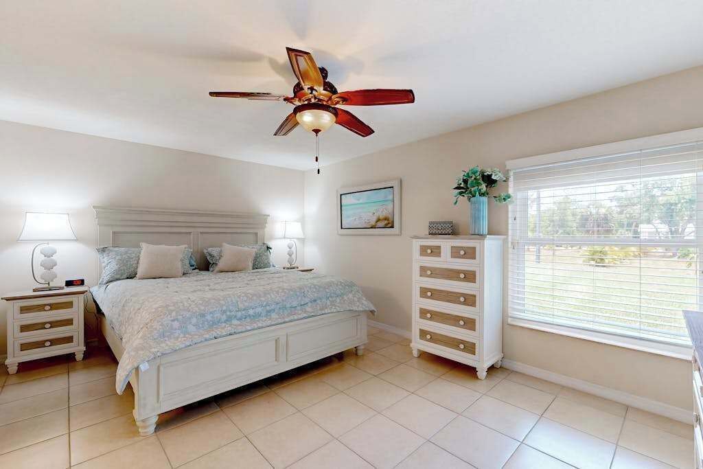 Photo of Bedroom in Englewood East