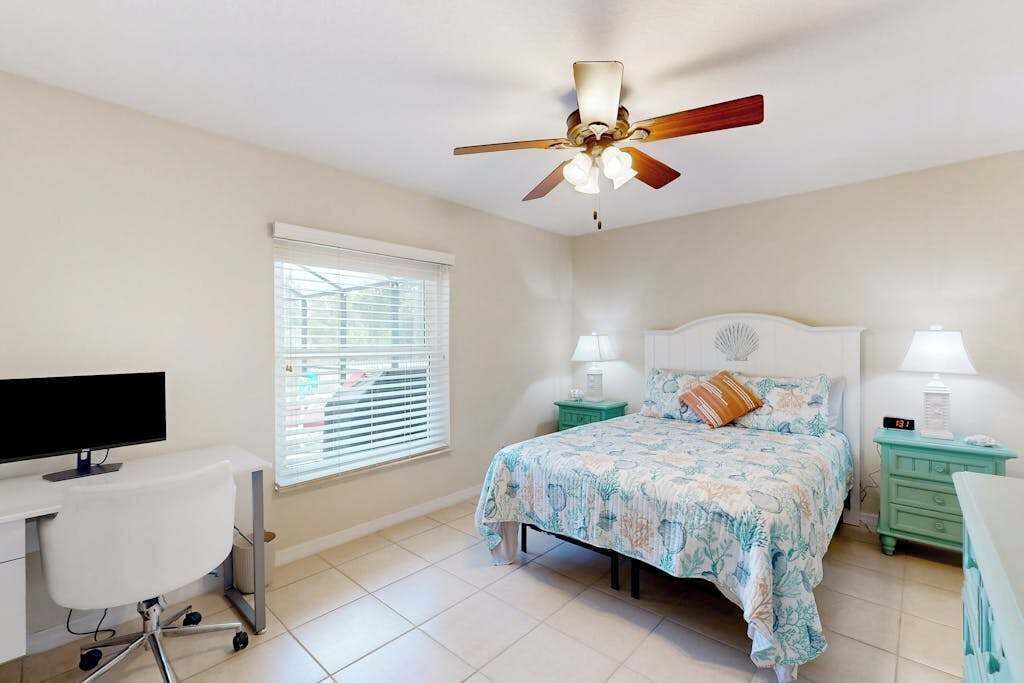 Photo of Bedroom in Englewood East