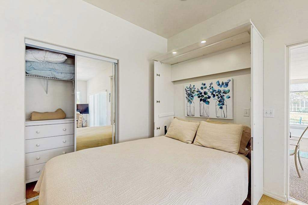 Photo of Bedroom in Englewood South