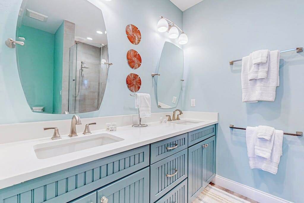 Photo of Bathroom in Cypress Lake