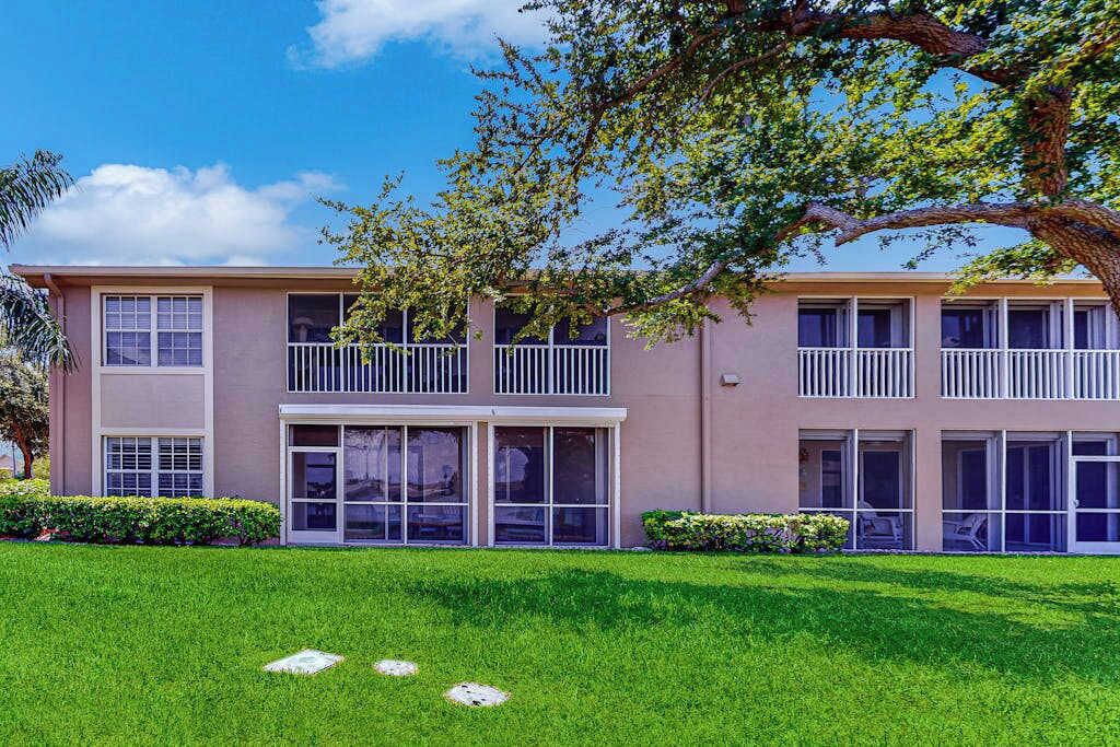 Photo of Outdoor in Cypress Lake
